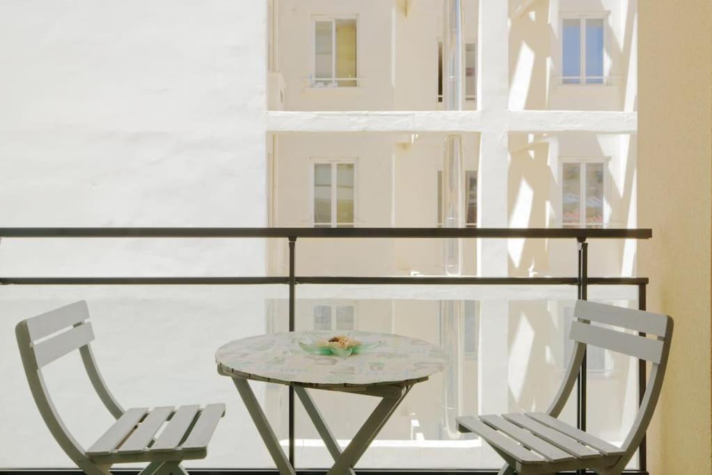 Super T2 Climatise Avec Balcon A Pied Plage Catalan Marseille Exteriér fotografie
